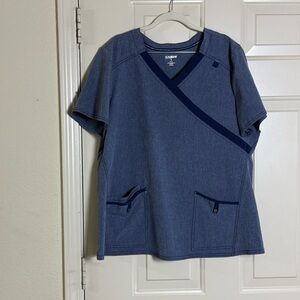 NEW Scrubstar Women's Blue V-Neck Short Sleeve Angle Design Size XL/XG